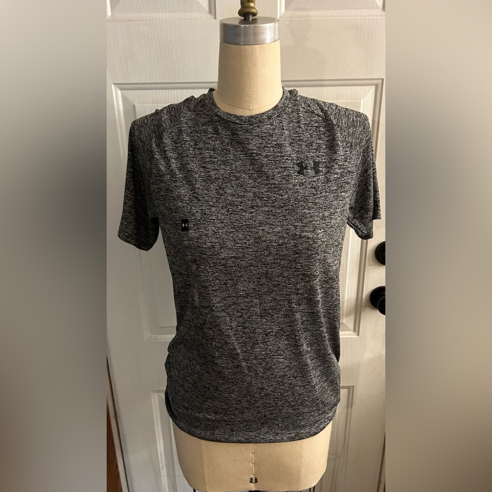 Under Armour men’s tee shirt
